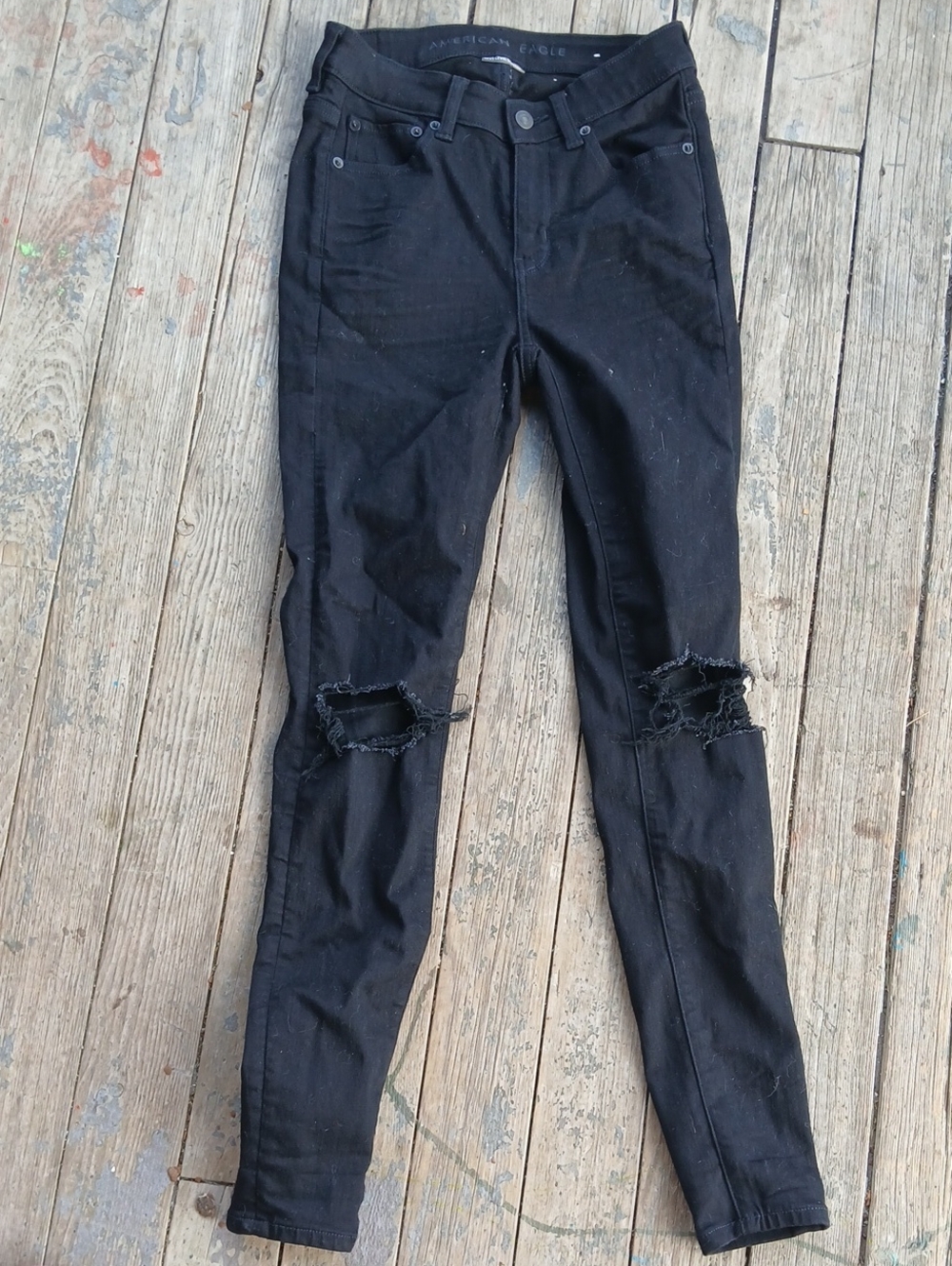 AEO NExt Level Stretch Black Distressed Hi-rise Jegging Jeans Size 4 Reg